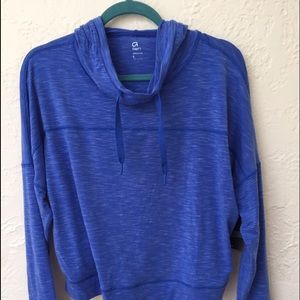 Gap fit BREATHE crop hoodie. Size Large. NWT